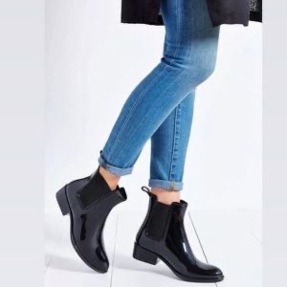 Sam Edelman Shoes - Sam Edelman Tinsley Rain Short Boot Size 6